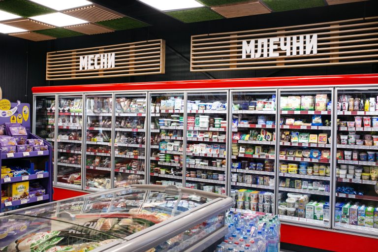 Хладилните витрини „Месни“ и „Млечни“ в Ситимаркет „Свети Никола“